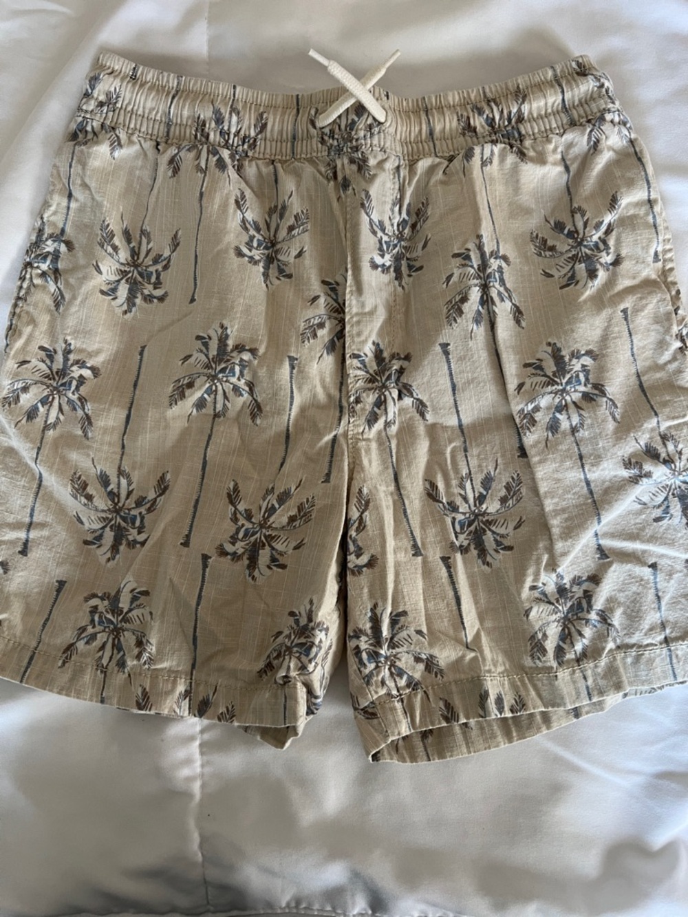 OshKosh B'gosh Beige Tropical Palm Print Shorts